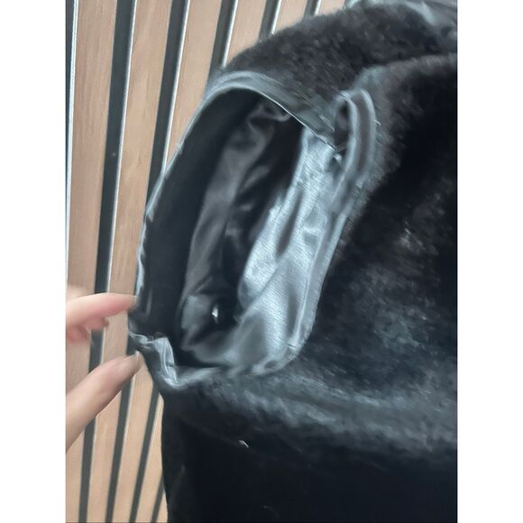 Montana & Rossi black leather jacket with a black faux fur lining real soft sz M - Picture 5 of 11